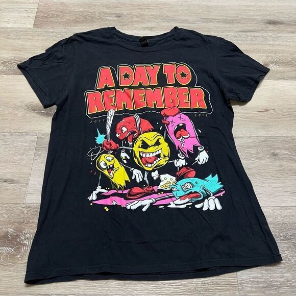 A Day To Remember Band T Shirt Punk Size Medium Pac-Man Keep Running Your Mouth - Picture 1 of 6